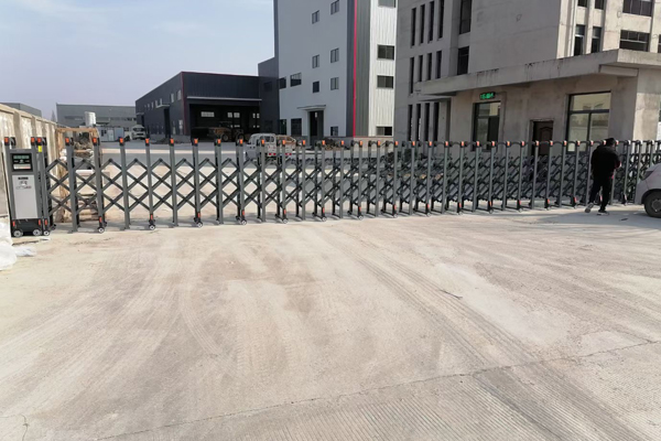 荊州瀚堃公司電動門、錐形旗桿安裝